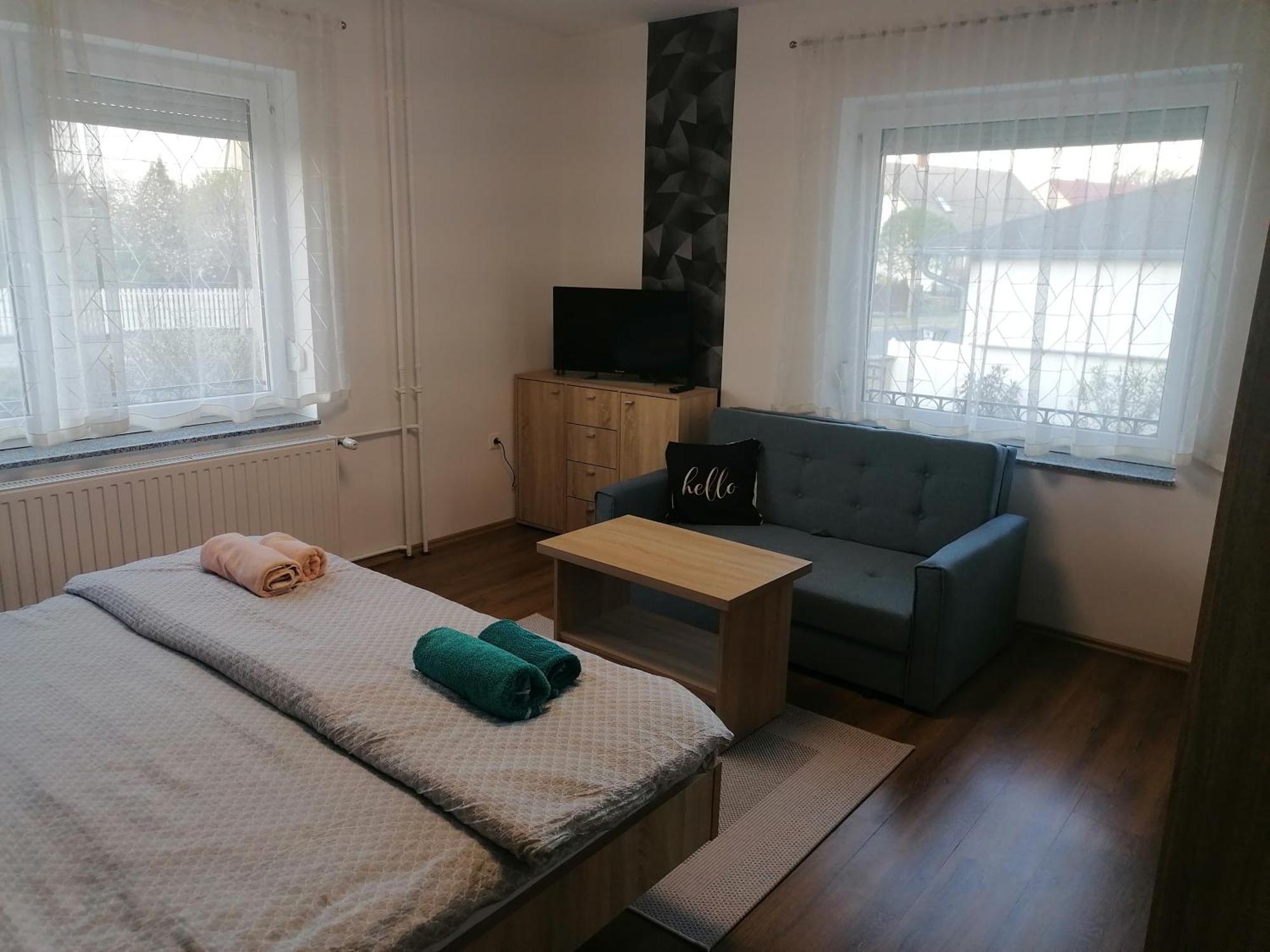 Kata Vendeghaz Hotel Buk Bilik gambar